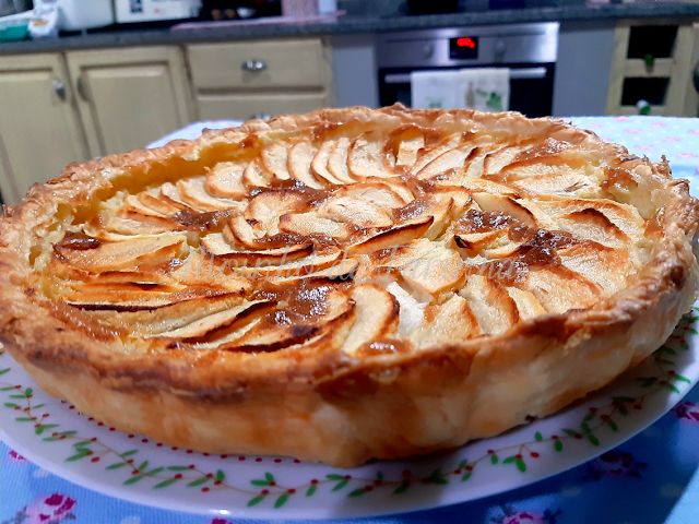 Torta de Maçã Fácil e Deliciosa: A Receita Caseira Que Derrete na Boca!